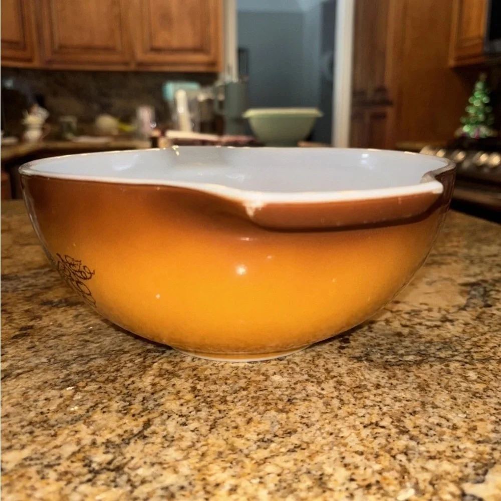 Vintage Pyrex Old Orchard 10